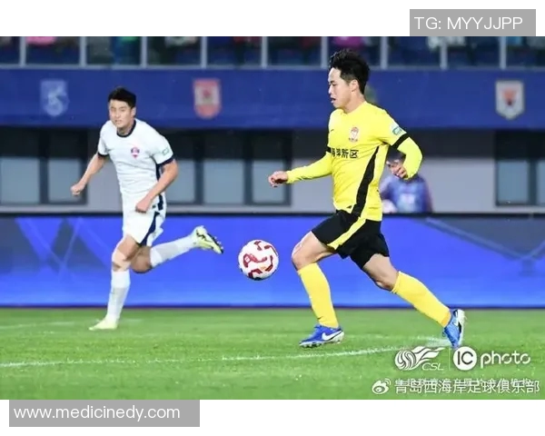 段刘愚精彩破门助力青岛西海岸赢得关键比赛胜利