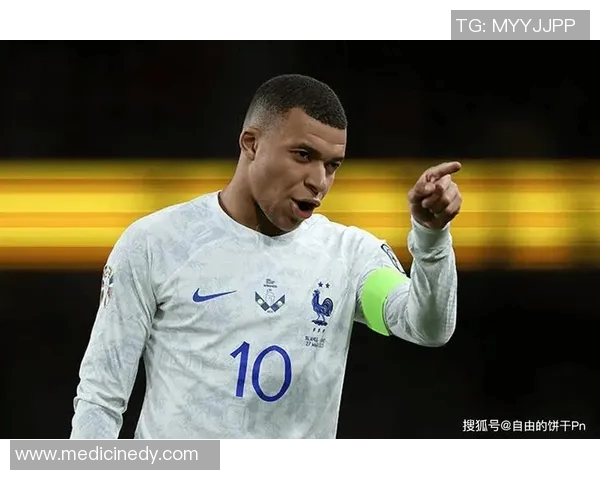 姆巴佩双响助力球队获胜展现超强实力引发球迷热议