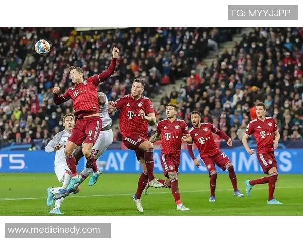 拜仁再胜图图尔，稳坐德甲榜首位置