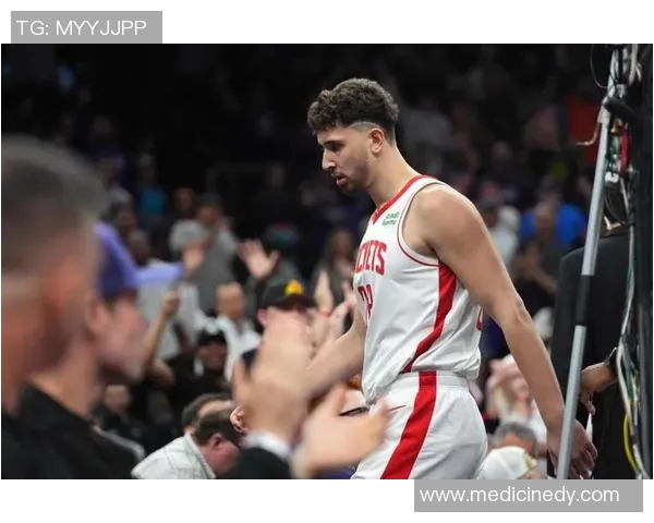 国王主力中锋因伤休战，球队内线雪上加霜