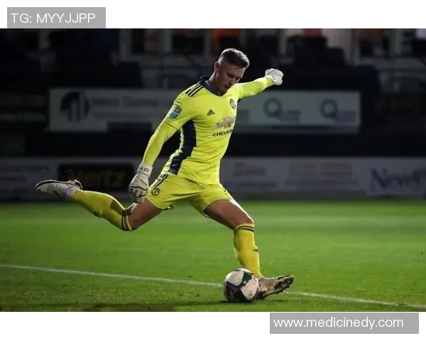 卢卡库缺阵,曼联锋线大考:大卫·亨德森能否一战成名? 卢卡库缺阵,曼联锋线大考:大卫·亨德森能否一战成名?