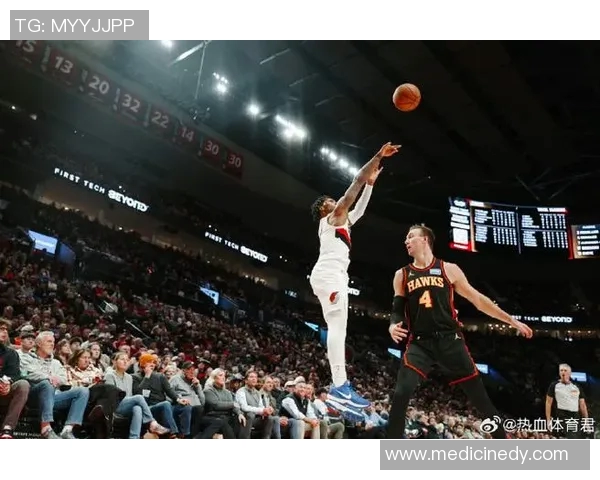 快船主场击败开拓者,继续保持不败金身 快船主场击败开拓者,继续保持不败金身