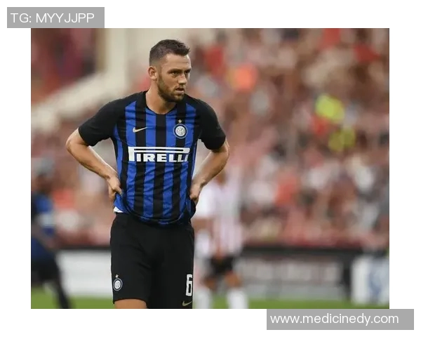 英超球队传出重磅转会消息,切尔西欲引进国米前锋德弗里!